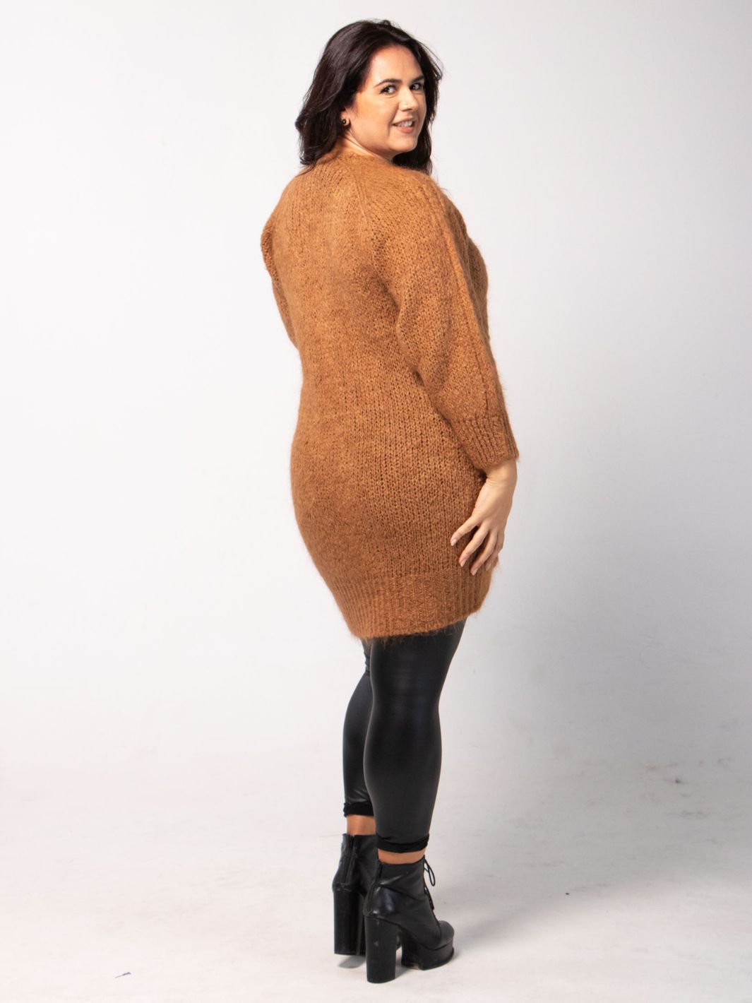 Amore Mio Long Knitted Cardigan - Camel