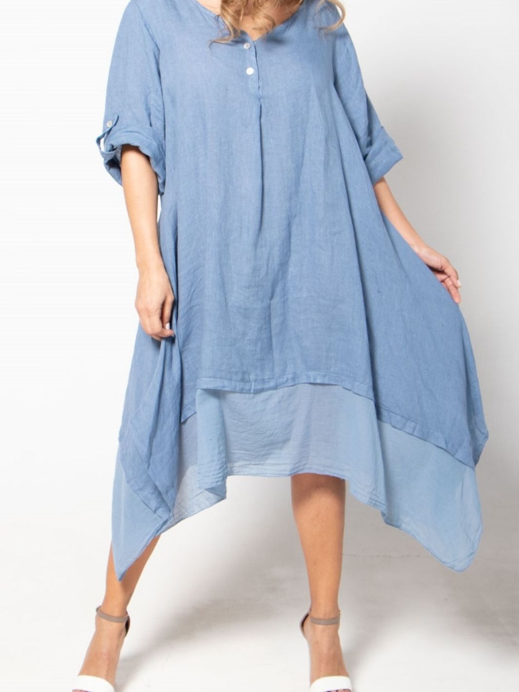 Buttoned Linen Dress With Sleeves - White